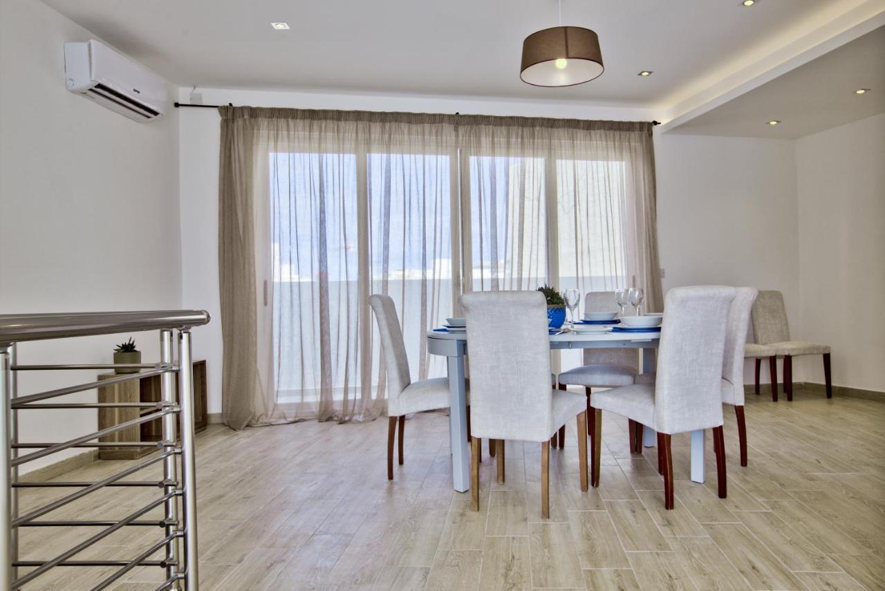 Sliema Duplex Penthouse With Sea Views & Private Terrace By Shortletsmalta Apartment Exterior photo